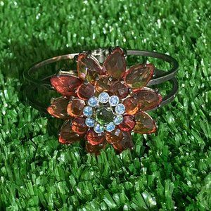 Vintage rhinestone stones, silver look metal bracelet - Red, blue flower design